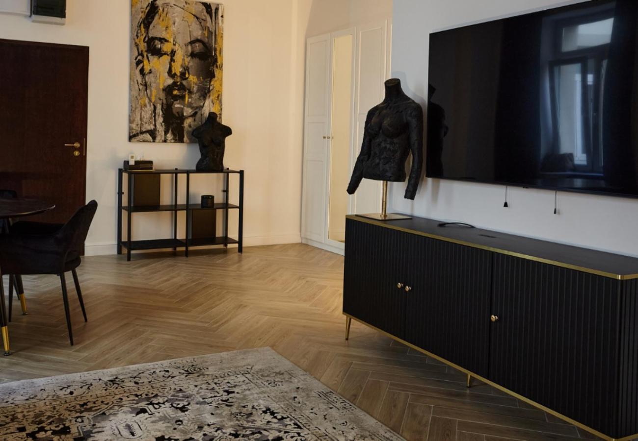 Komfortowy Z Parkingiem, 70m2, Srodmiescie -klimatyzacja, Dostep Na Kod-polonia Resident Apartment *